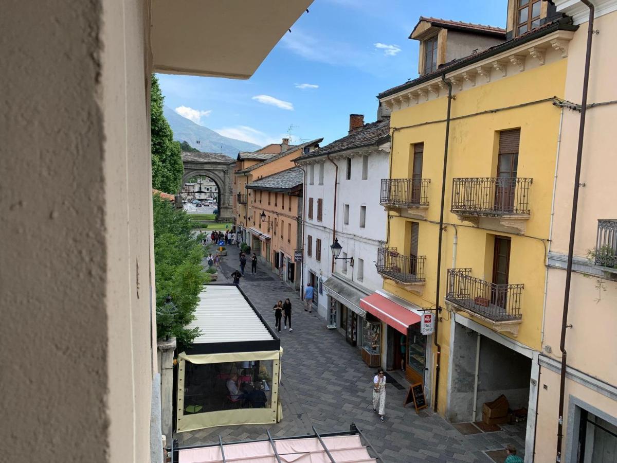 Casa Di Marzi Daire Aosta Dış mekan fotoğraf
